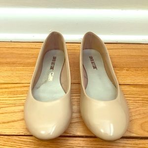 Nude Ballet Flats